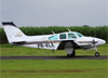 Beechcraft 95-B55 Baron, PR-VLE, da EJ Escola de Aviao Civil. (28/11/2015)