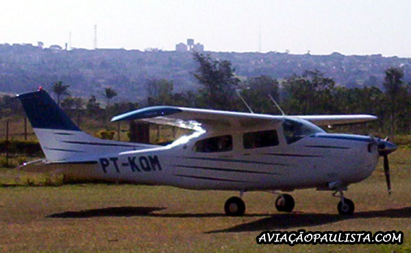 AVIAO PAULISTA