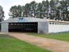 Um dos hangares da EJ Escola de Aviao Civil. (04/11/2006)