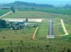 Vista area do aeroporto onde  realizado anualmente o Broa Fly-in. (31/08/2008)