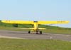 Piper PA-18-150, PT-DVK, taxiando na pista do aeroporto do Broa. (31/08/2008)