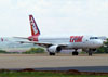 Airbus A320-232, PT-MZW, da TAM. (04/11/2011)