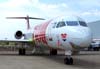 Fokker 100, PT-MQT, da TAM Mercosur, atual TAM Airlines, estacionado no ptio do Centro Tecnolgico da TAM. (04/10/2007)