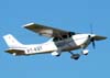 Decolagem do Cessna 182P Skylane, PT-KQY. (13/03/2008)