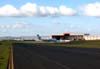 Vista do Centro Tecnolgico da TAM, com o Airbus A300B2-203 da VASP, um Fokker 100 da UAir e vrias aeronaves da TAM. (16/04/2004) Foto: Rogrio Castellao.