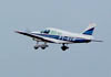 Decolagem do Piper/Embrer EMB-712 Tupi, PT-NXW, da Mariano Escola de Aviao. (02/09/2006)