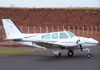 Beechcraft 95-55 Baron, PT-BPI, estacionado no ptio da aviao geral. (02/09/2006)