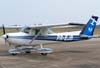 Cessna 152, PR-EJB, da EJ Escola de Aviao Civil, de Itpolis, estacionado em frente  Torre de Controle. (30/08/2007)