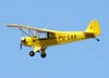 Piper J3 Cub Light, PU-CAA. Esta aeronave pertenceu ao Csinha e tem a matrcula com as iniciais do nome do piloto (PU-Cesar Albuquerque de Almeida).