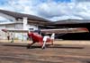 Aero Boero 115, PP-GQM, do Aeroclube de Batatais, sendo empurrado de volta ao hangar da instituio.