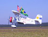 Grumman Showcat, PP-XDI, da wingwalking Marta Bognar e Pedrinho Melo, no taxiamento e volta ao ptio Charlie.