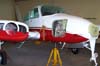 Cessna 310Q, PT-KLS, da Extreme Txi Areo. (30/08/2007)
