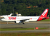 Airbus A320-232, PR-MBT, da TAM. (04/07/2013)