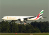 Boeing 777-31HER, A6-EGH, da Emirates Airline. (04/07/2013)