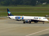 Embraer 195AR, PR-AYG, da Azul. (04/07/2013)