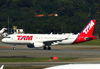 Airbus A320-214 (SL), PR-MYY, da TAM. (04/07/2013)