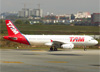 Airbus A320-232, PT-MZT, da TAM. (28/08/2013)