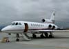 Dassault Falcon 50 EX, PP-PMV, da Morro Vermelho Txi Areo, estacionado no ptio da Base Area de So Paulo. (30/08/2007)