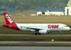 Airbus A320-232, PR-MAS, da TAM. (01/07/2011)