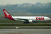 Airbus A330-223, PT-MVR, da TAM. (01/07/2011)