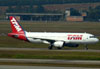 Airbus A320-232, PR-MBT, da TAM. (01/07/2011)