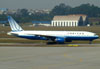 Boeing 777-222ER, N785UA, da United Airlines. (01/07/2011)