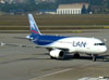 Airbus A320-233, LV-BSJ, da LAN Argentina. (01/07/2011)