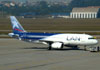 Airbus A320-233, LV-BSJ, da LAN Argentina. (01/07/2011)