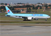 Boeing 777-2B5ER, HL7714, da Korean Air. (07/08/2014)