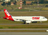 Airbus A320-232, PT-MZL, da TAM. (09/07/2011)