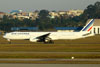 Boeing 777-328ER, F-GZNB, da Air France. (09/07/2011)