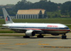 Boeing 777-223ER, N752AN, da American. (12/12/2012)