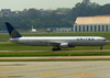Boeing 767-424ER, N59053, da United. (12/12/2012)