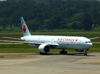 Boeing 777-333ER, C-FIUW, da Air Canada. (12/12/2012)