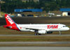 Airbus A320-232, PT-MZL, da TAM. (16/06/2011)