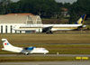 Boeing 777-312ER, 9V-SWK, da Singapore Airlines. (16/06/2011)