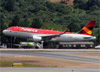 Airbus A320-214 (WL), PR-ONS, da Avianca Brasil. (19/12/2013)