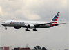 Boeing 777-323ER, N718AN, da American. (19/12/2013)