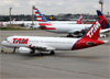 Airbus A320-232, PR-MBH, da TAM. (19/12/2013)