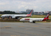 Airbus A320-214, PR-MYH, da TAM. (19/12/2013)