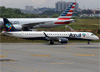 Embraer 195AR, PR-AXS, da Azul. (19/12/2013)