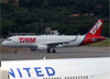 Airbus A320-214 (WL), PR-TYG, da TAM. (19/12/2013)