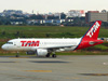 Airbus A319-112, PR-MYL, da TAM. (21/04/2013)