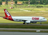 Airbus A320-233, PR-MBM, da TAM. (22/03/2012)