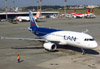 Airbus A320-232, CC-BAK, da LAN Airlines. (26/07/2012)