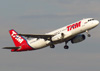 Airbus A320-232, PR-MAY, da TAM. (26/07/2012)