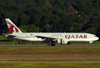 Boeing 777-2DZLR, A7-BBG, da Qatar. (26/07/2012)