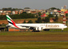 Boeing 777-31HER, A6-ECX, da Emirates. (26/07/2012)