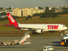 Airbus A330-203, PT-MVH, da TAM. (26/07/2012)