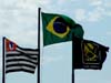 Bandeiras do Estado de So Paulo, do Brasil e da Cirrus, hasteadas durante o evento. (15/07/2007)